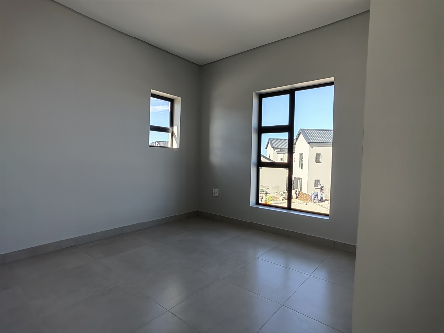2 Bedroom Property for Sale in Hartland Lifestyle Estate Western Cape